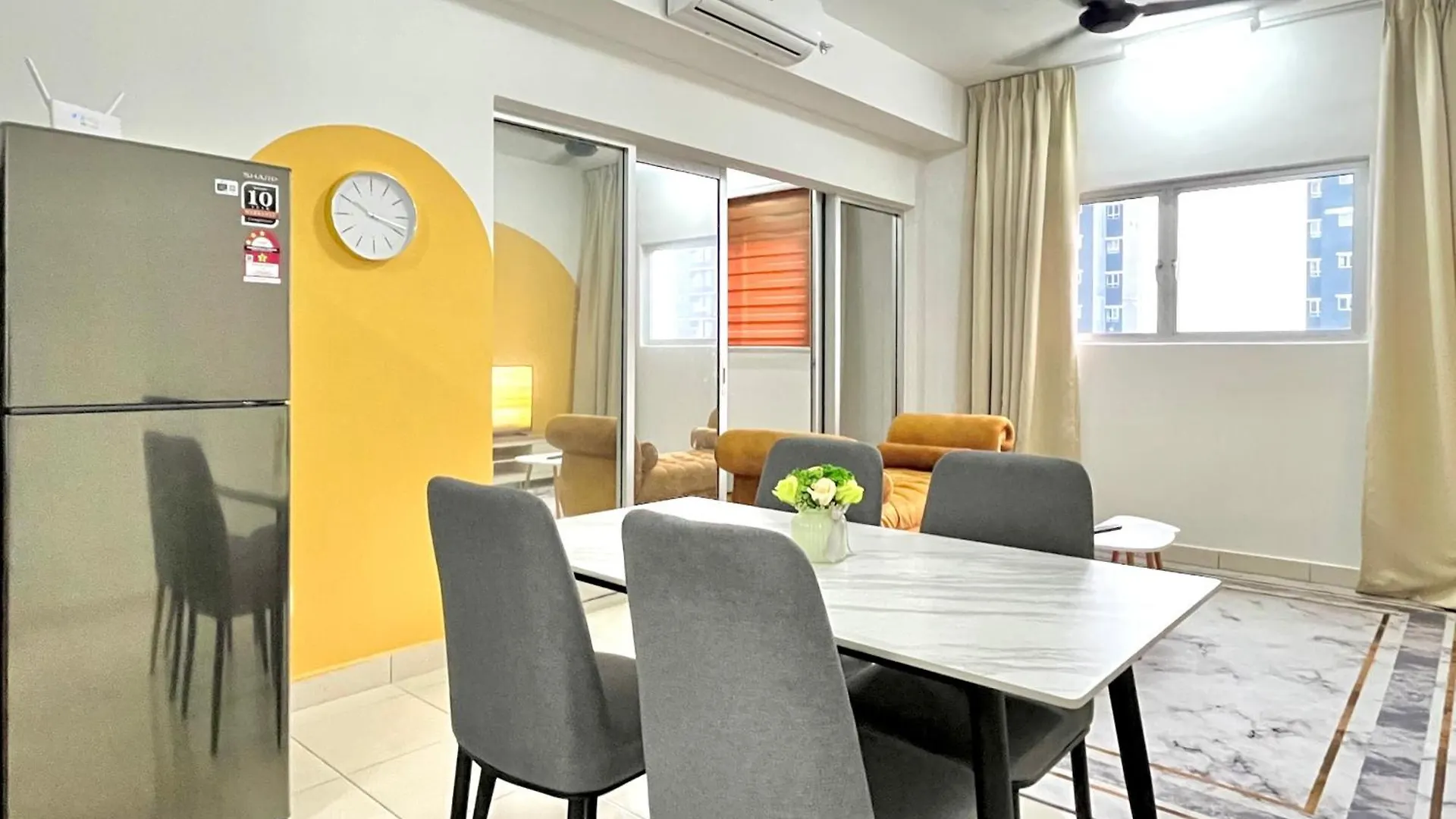 Alanis Suite With Netflix @ Klia Sepang Malaysia