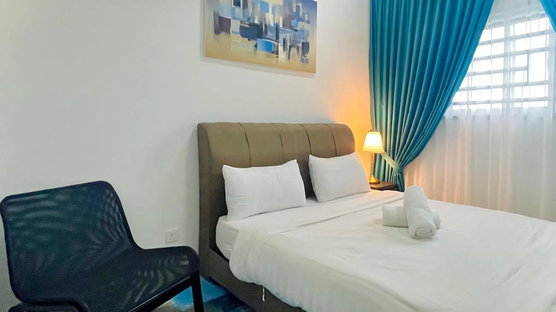 Alanis Suite With Netflix @ Klia Sepang 0*,