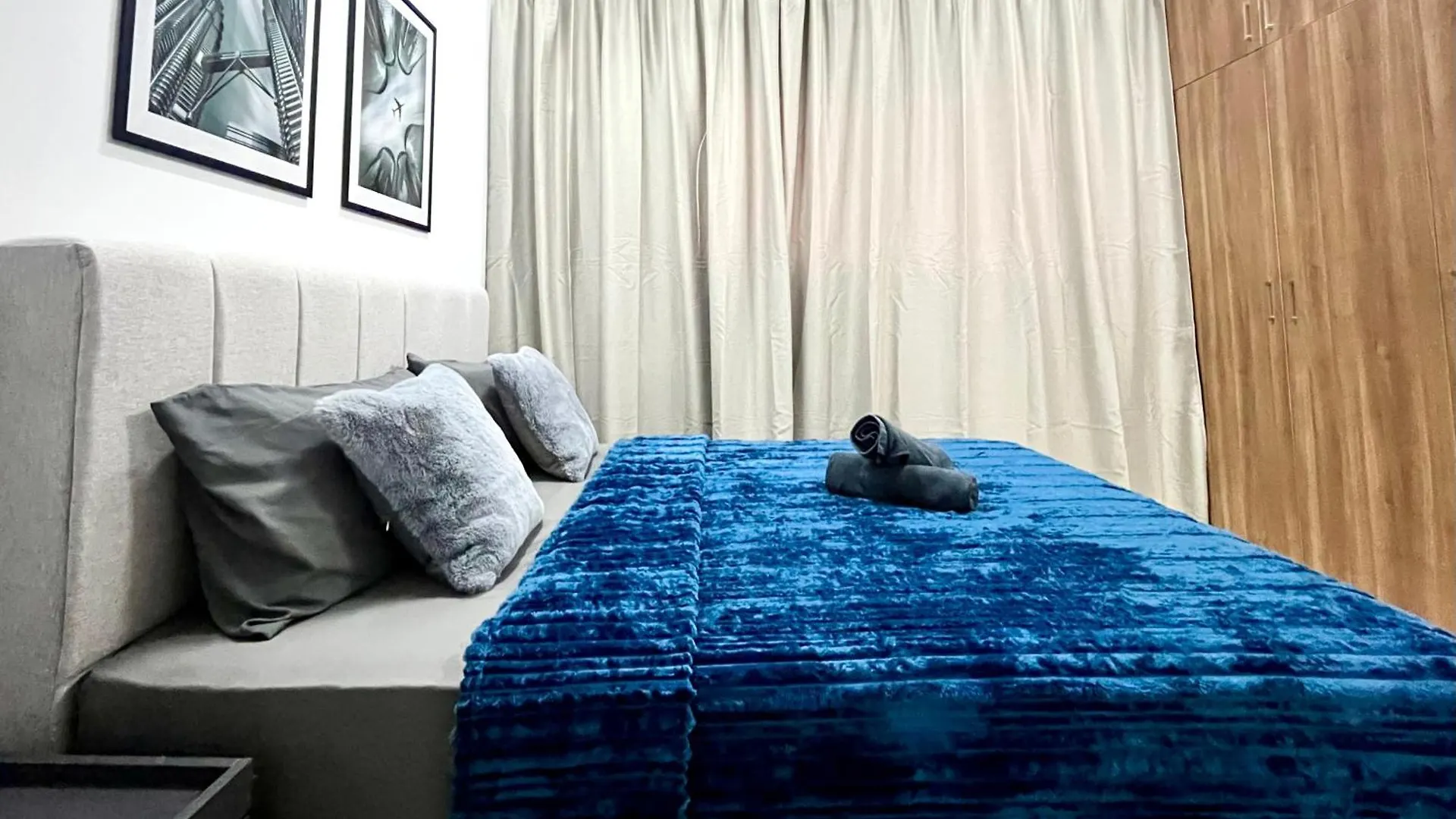 Alanis Suite With Netflix @ Klia Sepang